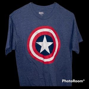 𝅺Medium Marvel Captain America T-shirt